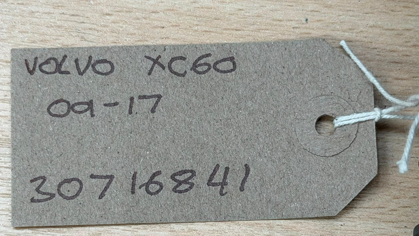 VOLVO S60 P3 MK2 10-18 BONNET RELEASE CABLE SEAL COVER CAP 30716841
