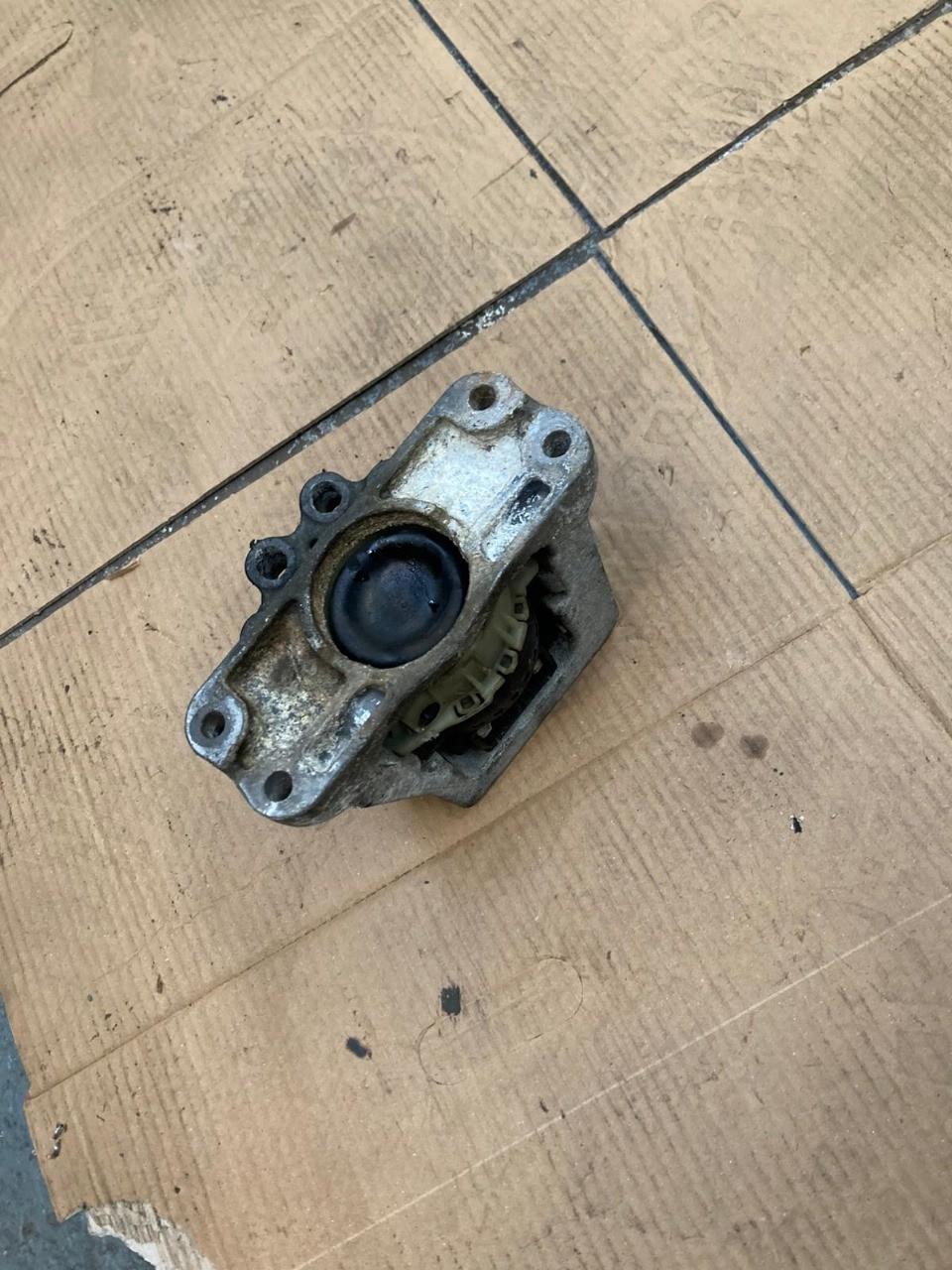 FORD TRANSIT ENGINE MOUNT GK216F012CC