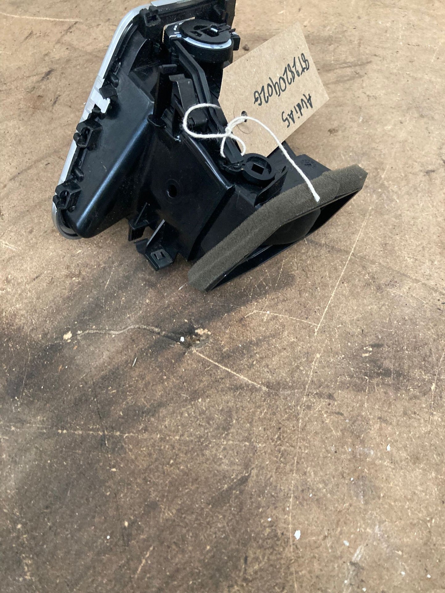 Audi A5 Sportback Air Vent Driver Side 8T2820902G 2012-16