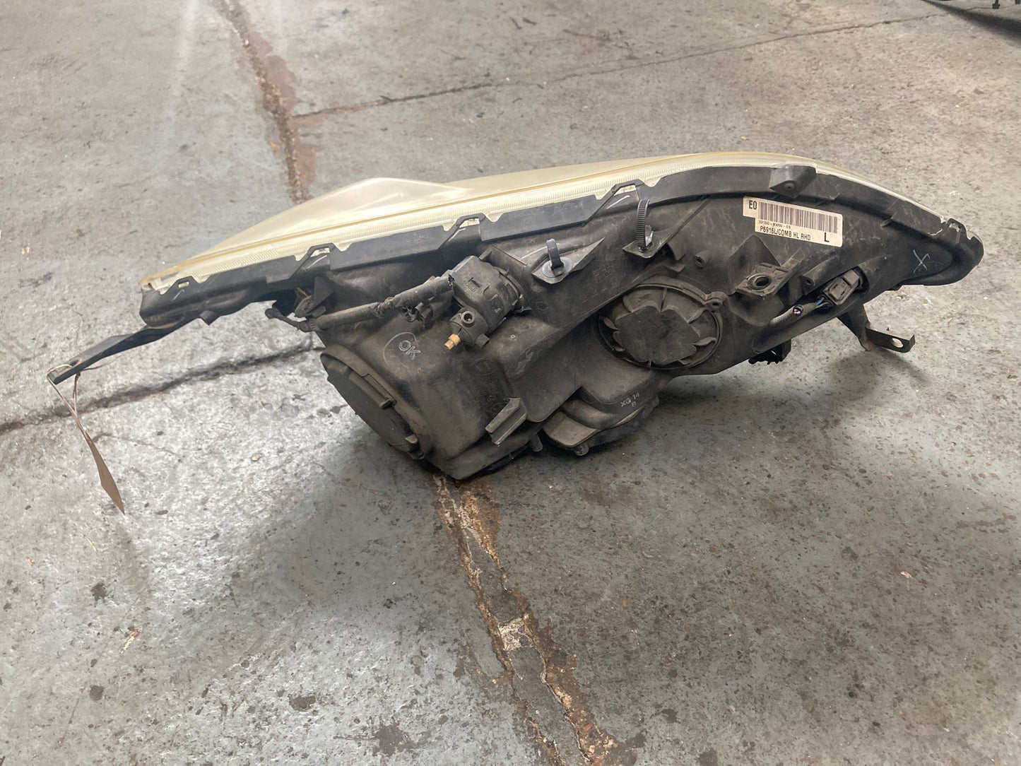 Honda CR-V MK3 2006-2012 Front Headlight Left Passenger Side P6916L/COMB