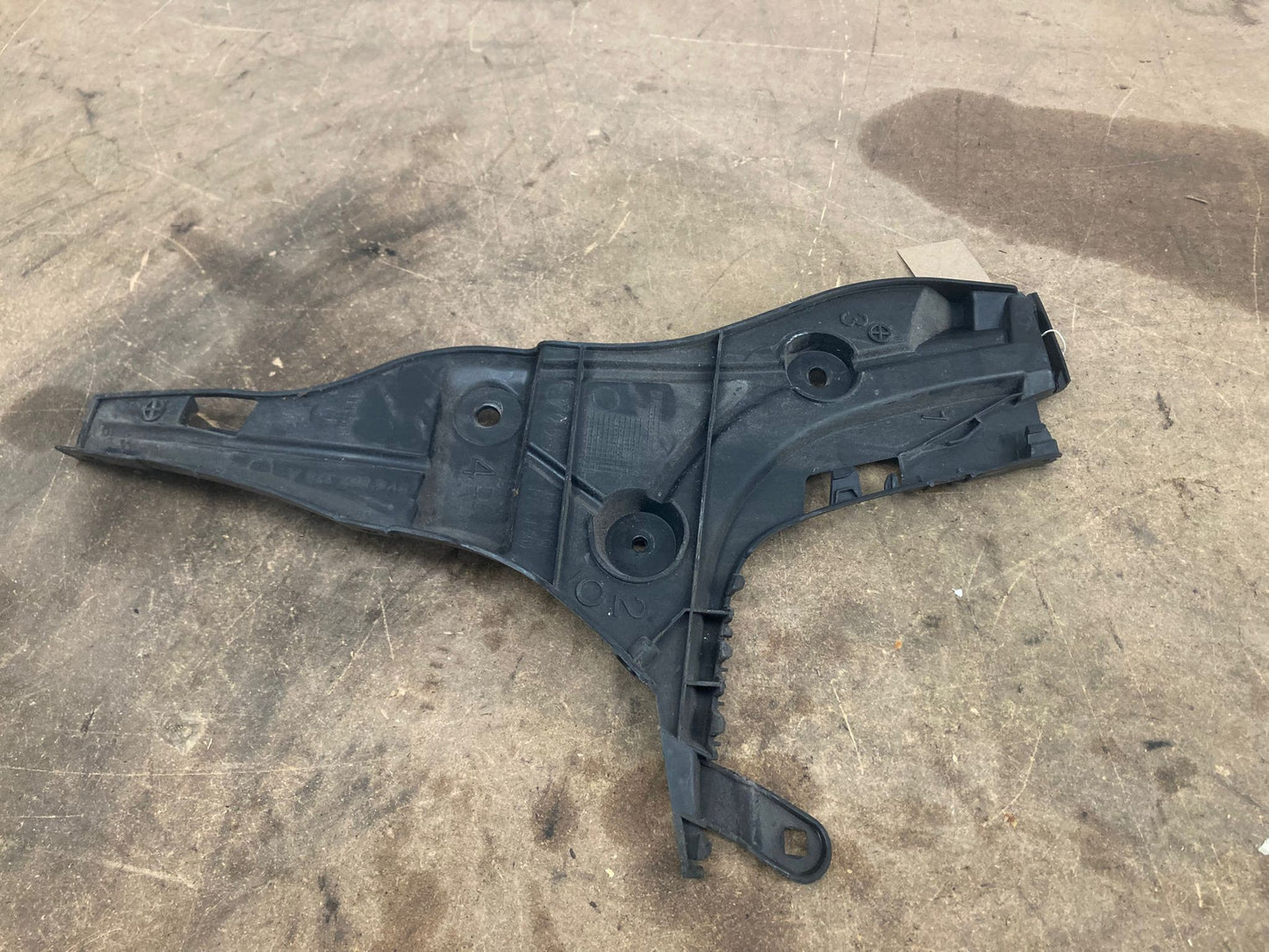 AUDI A3 8V Sportback Rear Bumper Bracket Retainer Support RIGHT O/S 8V4807378A