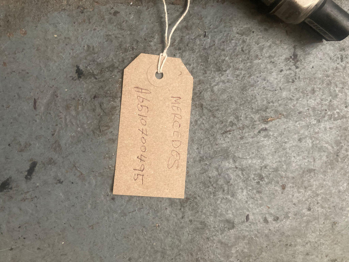 Mercedes A-C-E Class OM651 Diesel Fuel Injector Rail A6510700495