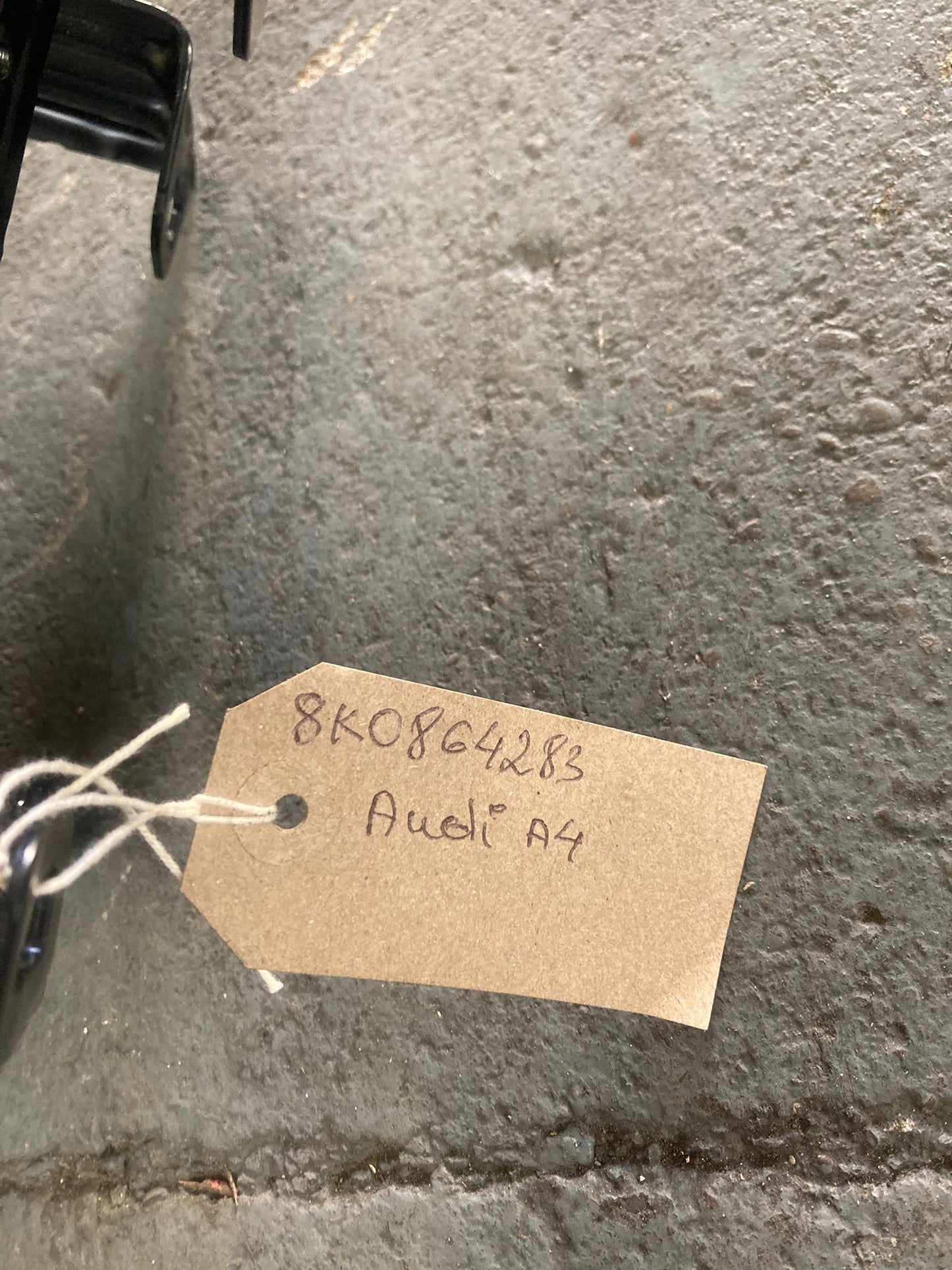 Audi A4 B8 A5 S5 Centre Armrest 8K0864283 Black Leather Console OEM 2008-2016