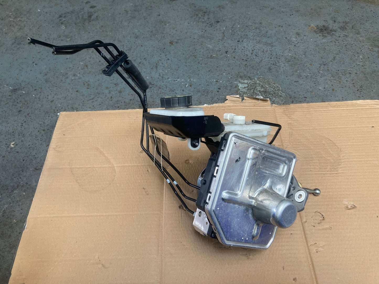 Volvo XC40 XC60 XC90 S60 V90 Brake Servo ABS Pump Module 32281728