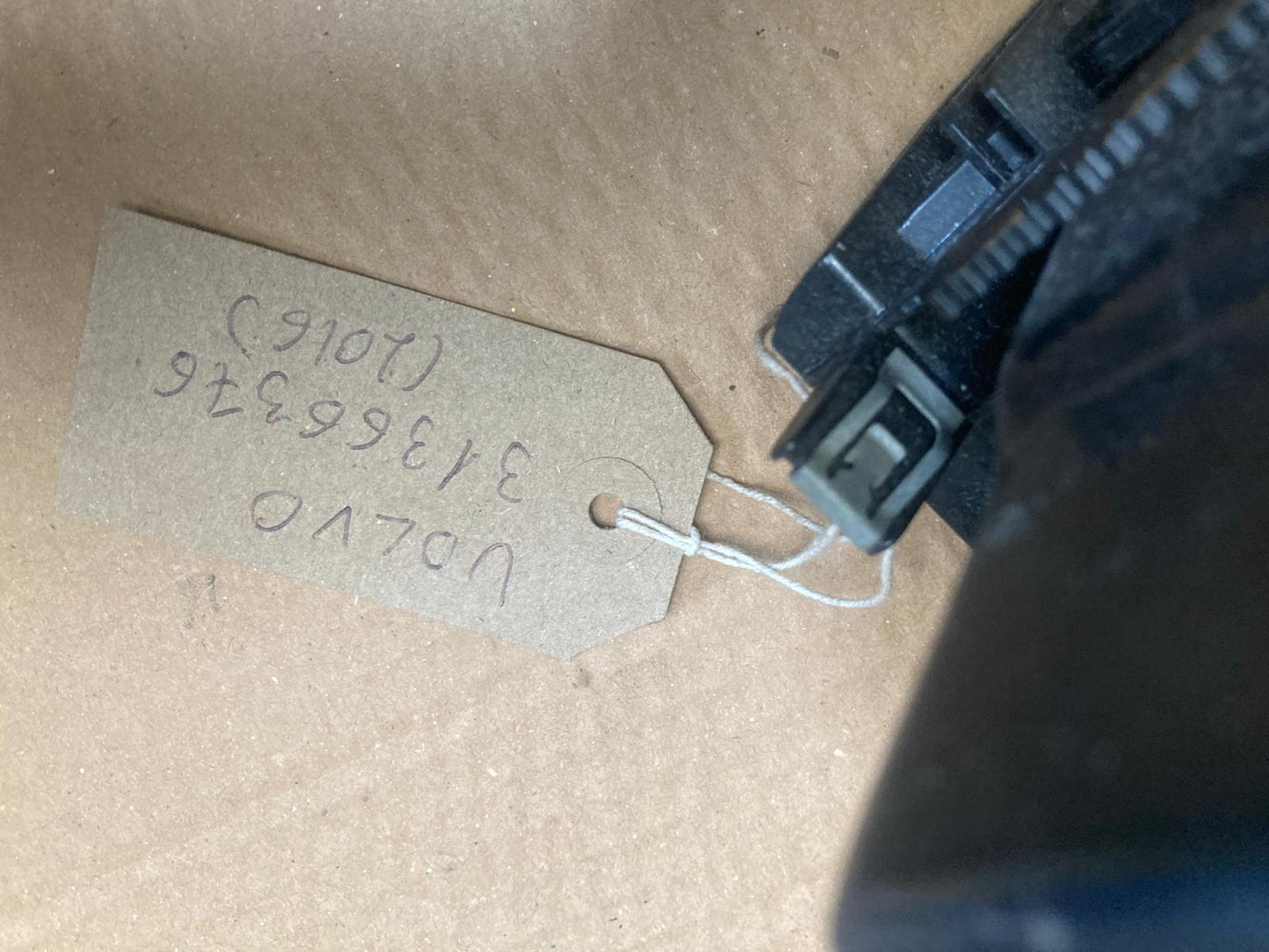 Mercedes 31366376 – OEM Dashboard Storage / Glove Box / Interior Trim Part