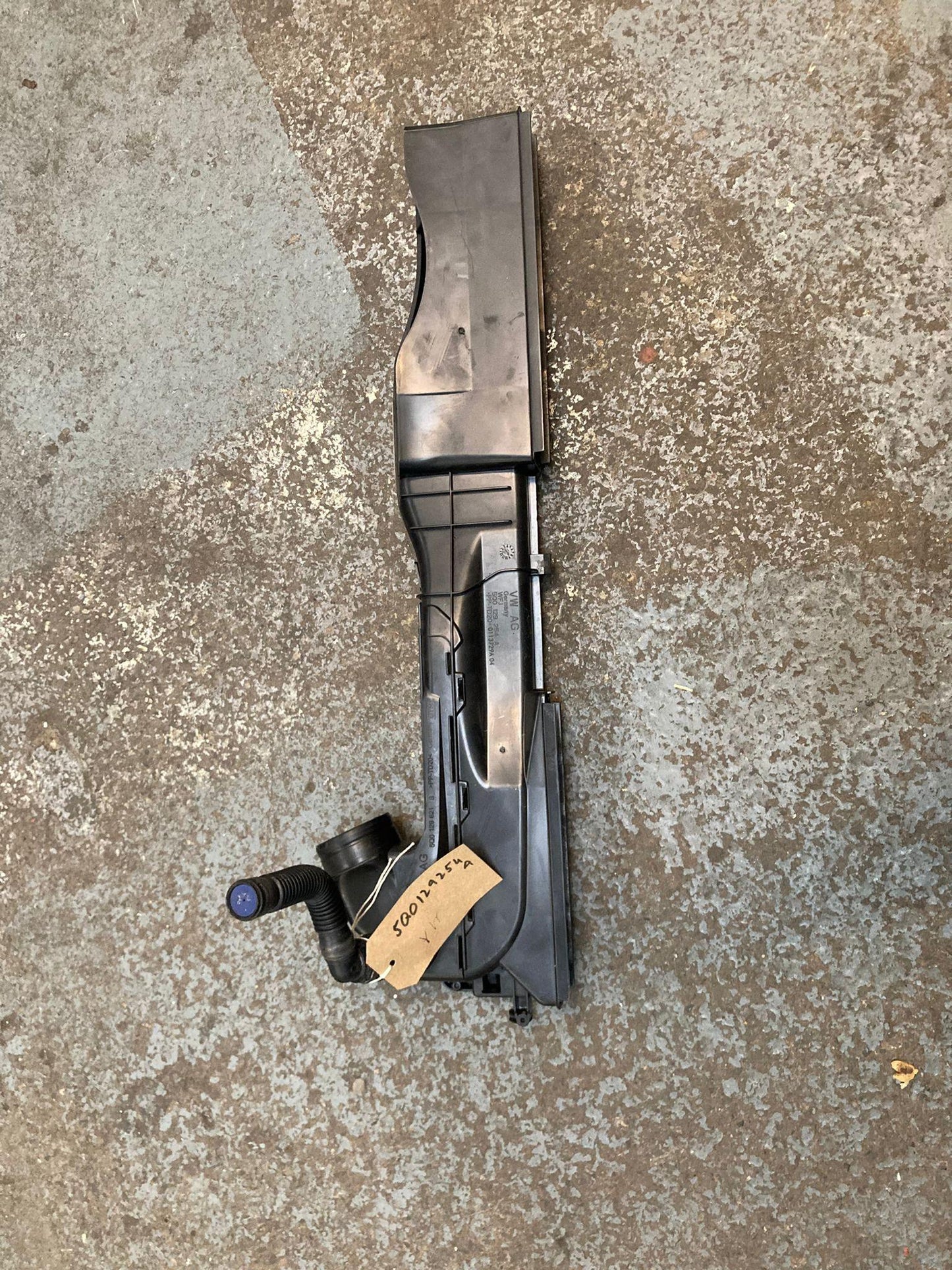 VOLKSWAGEN GOLF MK7 A3 LEON Front Panel Air Intake Duct 5Q0129254A