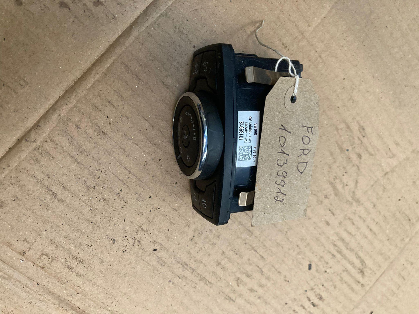 Ford Transit Custom Headlight Control Switch AV1T-13D061-AD