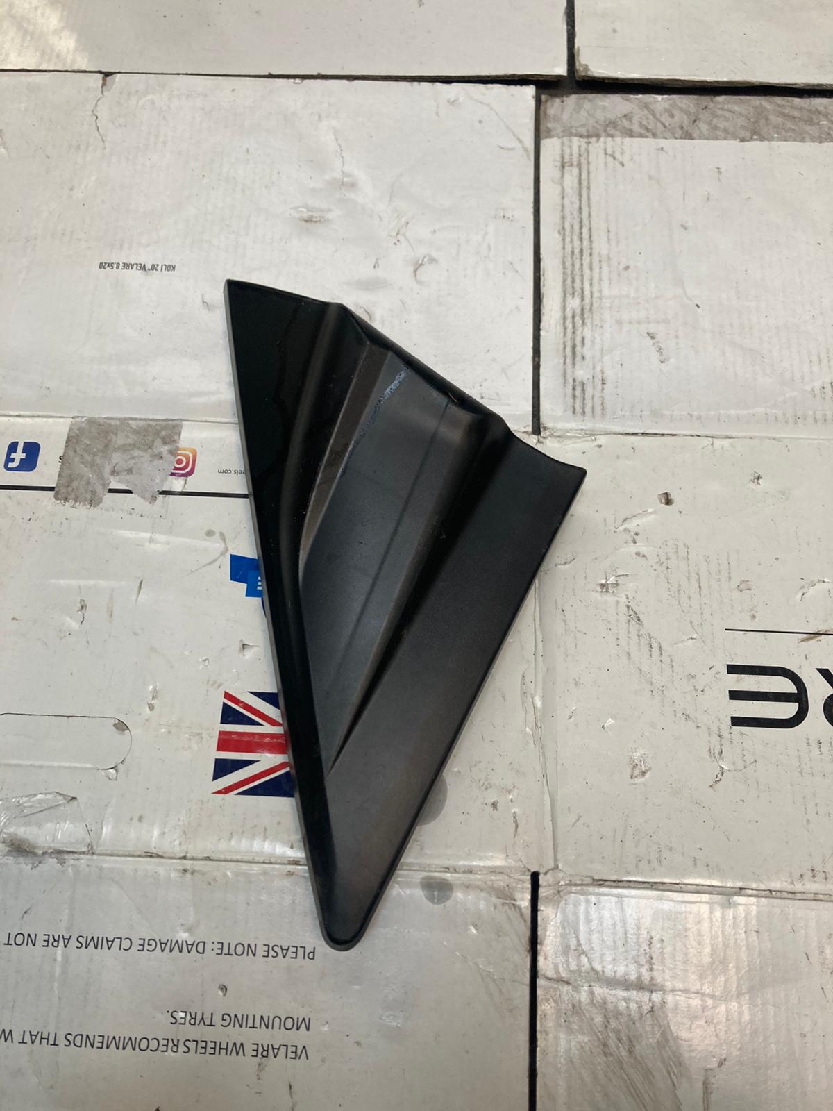FORD TRANSIT CUSTOM MK8 Wing Trim Door Pillar Passengers N/S Nearside