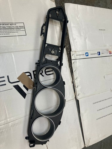 Mercedes-Benz C-Class W204 Instrument Cluster Speedometer Dash Trim A2046890339