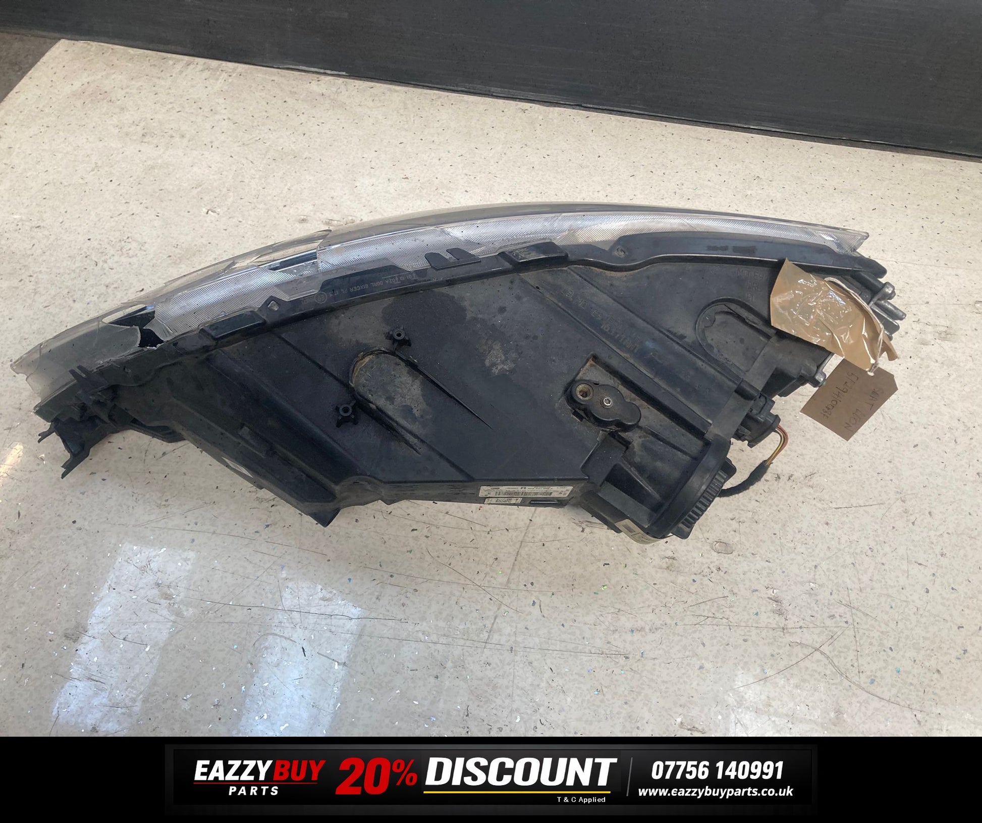 SEAT Leon MK3 Facelift Estate 13-17 Headlight Driver Side lense damage 5f2941008