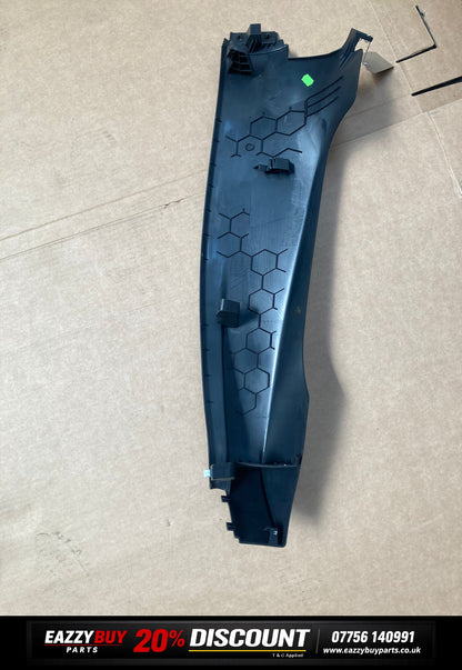VW Golf MK7.5 13-19 Right Rear Lower C Pillar Trim 5G6867766E