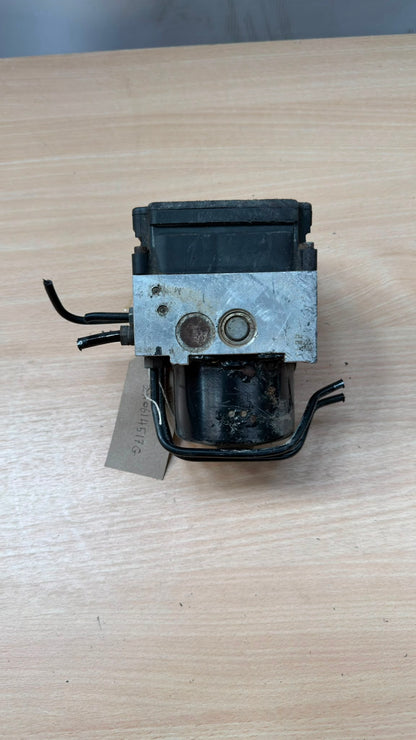 2014 VOLKSWAGEN AMAROK ABS PUMP. 2H0 907 379 L, 2H0 614 517 G