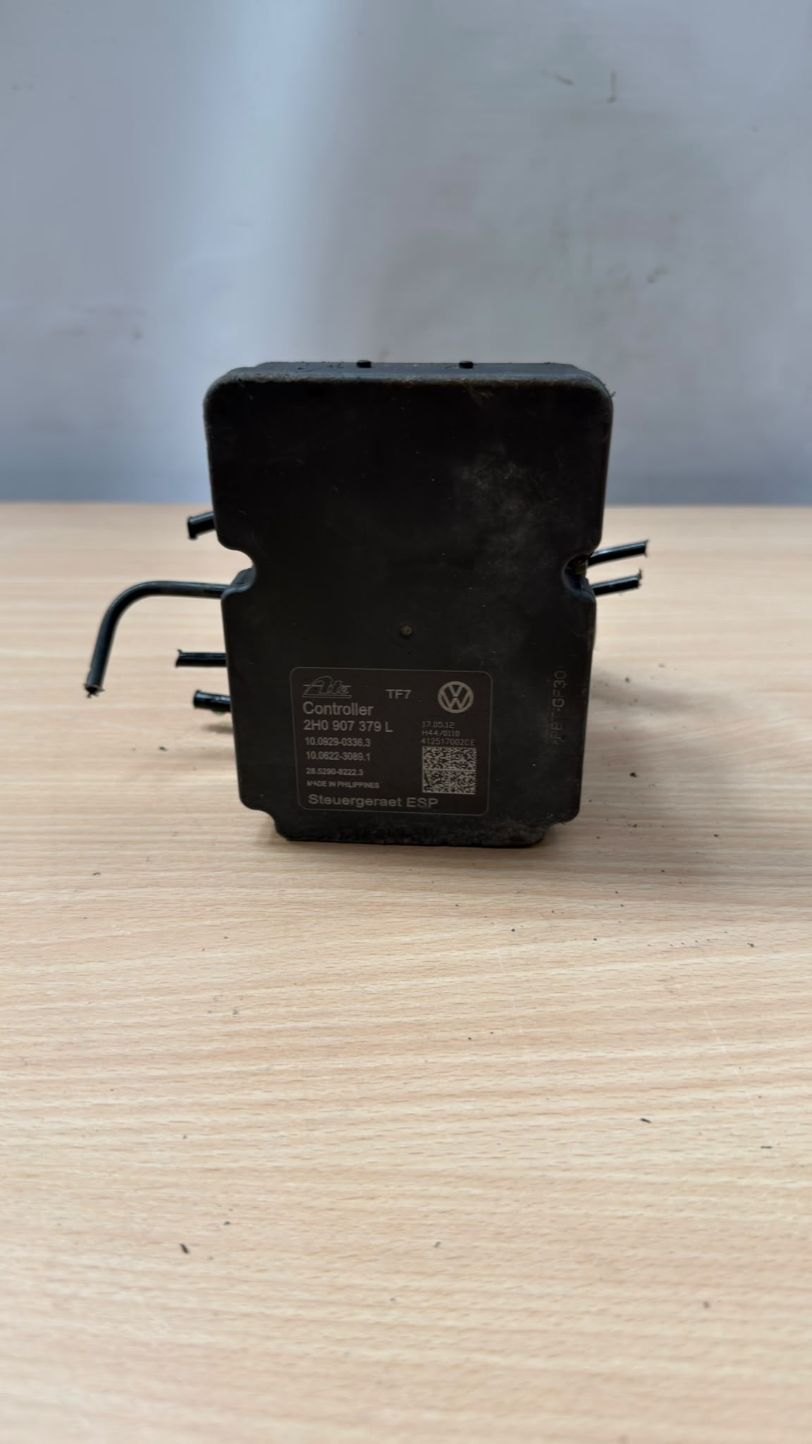 2014 VOLKSWAGEN AMAROK ABS PUMP. 2H0 907 379 L, 2H0 614 517 G