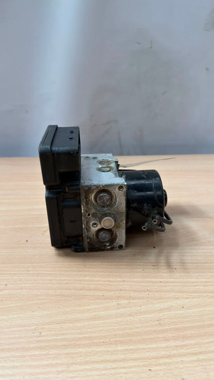 2014 VOLKSWAGEN AMAROK ABS PUMP. 2H0 907 379 L, 2H0 614 517 G