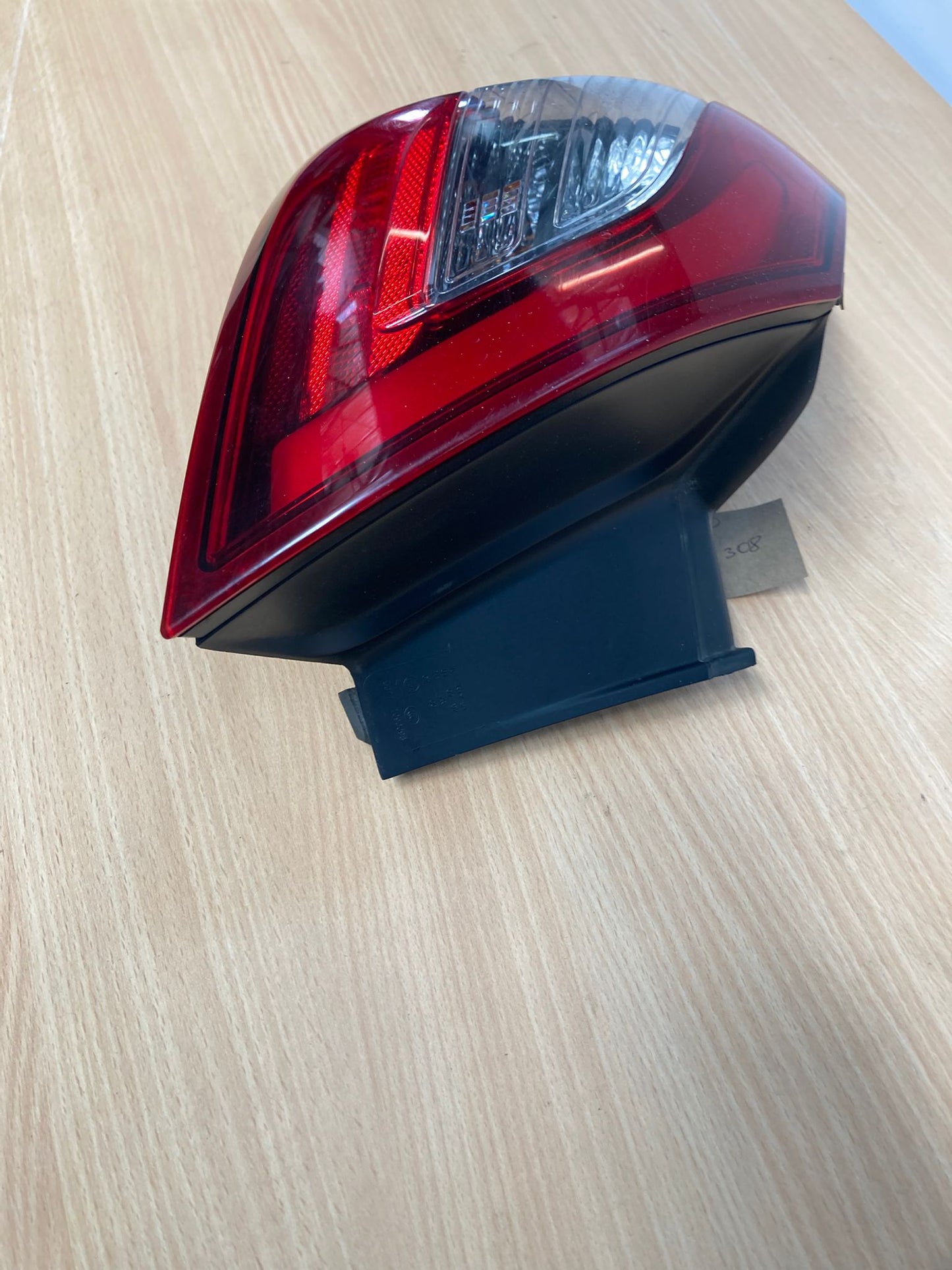 PEUGEOT 308 MK2 Passenger Side Rear 2013-2021 Tail Light Left Passenger Side Out