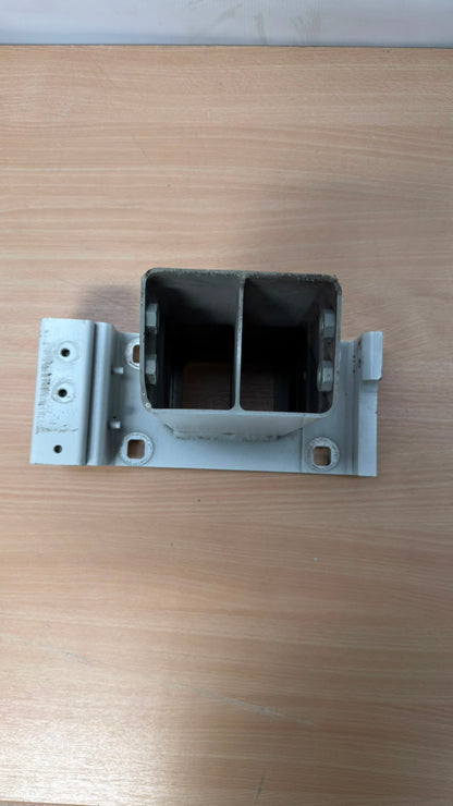 Land Rover Discovery 5 L462 16-20 Front Crash Bar Bracket CPLA103A32AD
