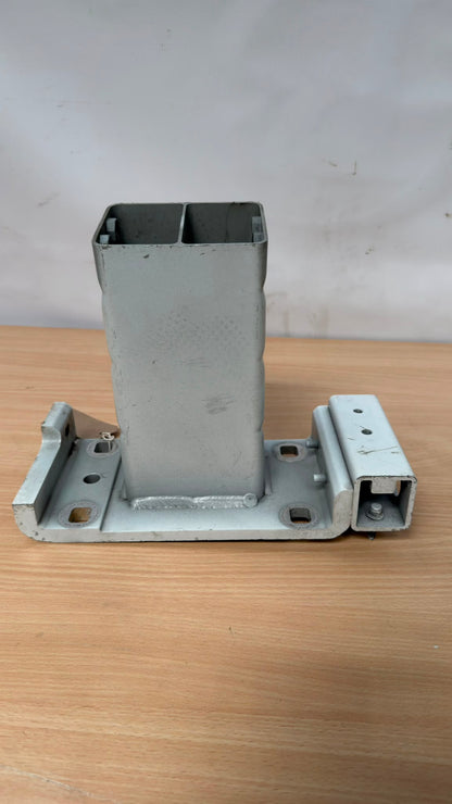 Range Rover Sport L405 15-20 Crash Can Bracket cpla103a32ac