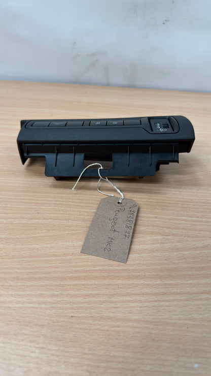 Peugeot 308 MK2 13-20 Headlight Switch 9678381877