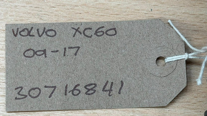 VOLVO S60 P3 MK2 10-18 BONNET RELEASE CABLE SEAL COVER CAP    30716841