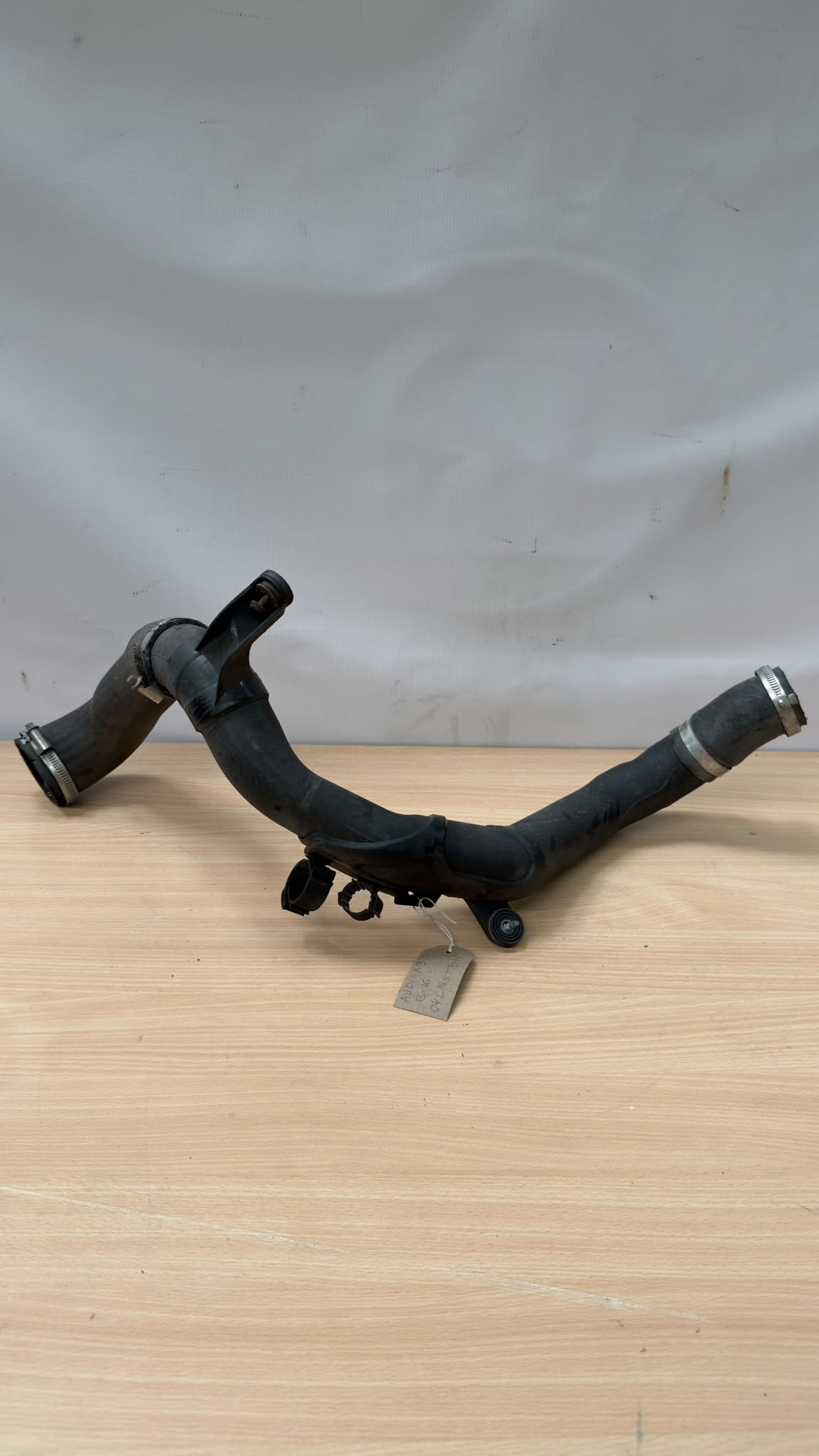 Volkswagen audi skoda seat  2012-2017 Intercooler Pipe 04L145770H