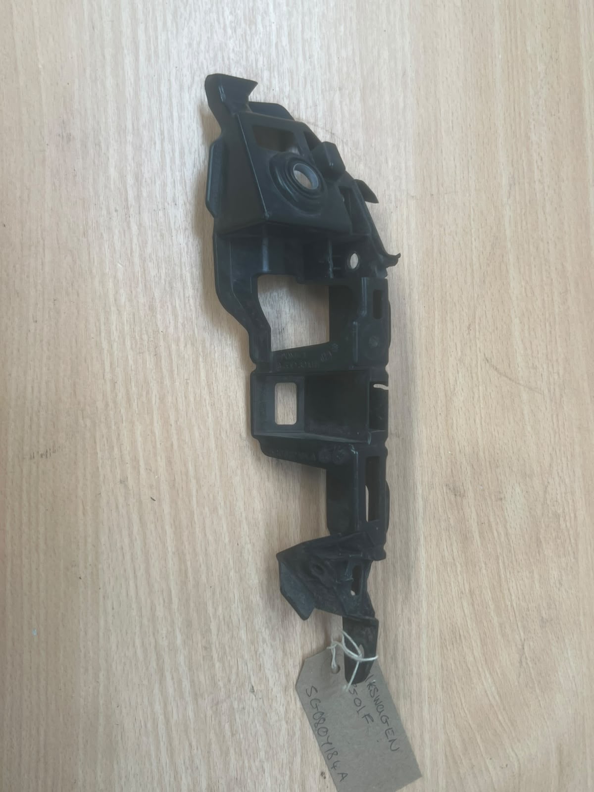 VW Golf MK7 Cabriolet 2013-2019 Front Right Bumper Bracket 5G0807184A