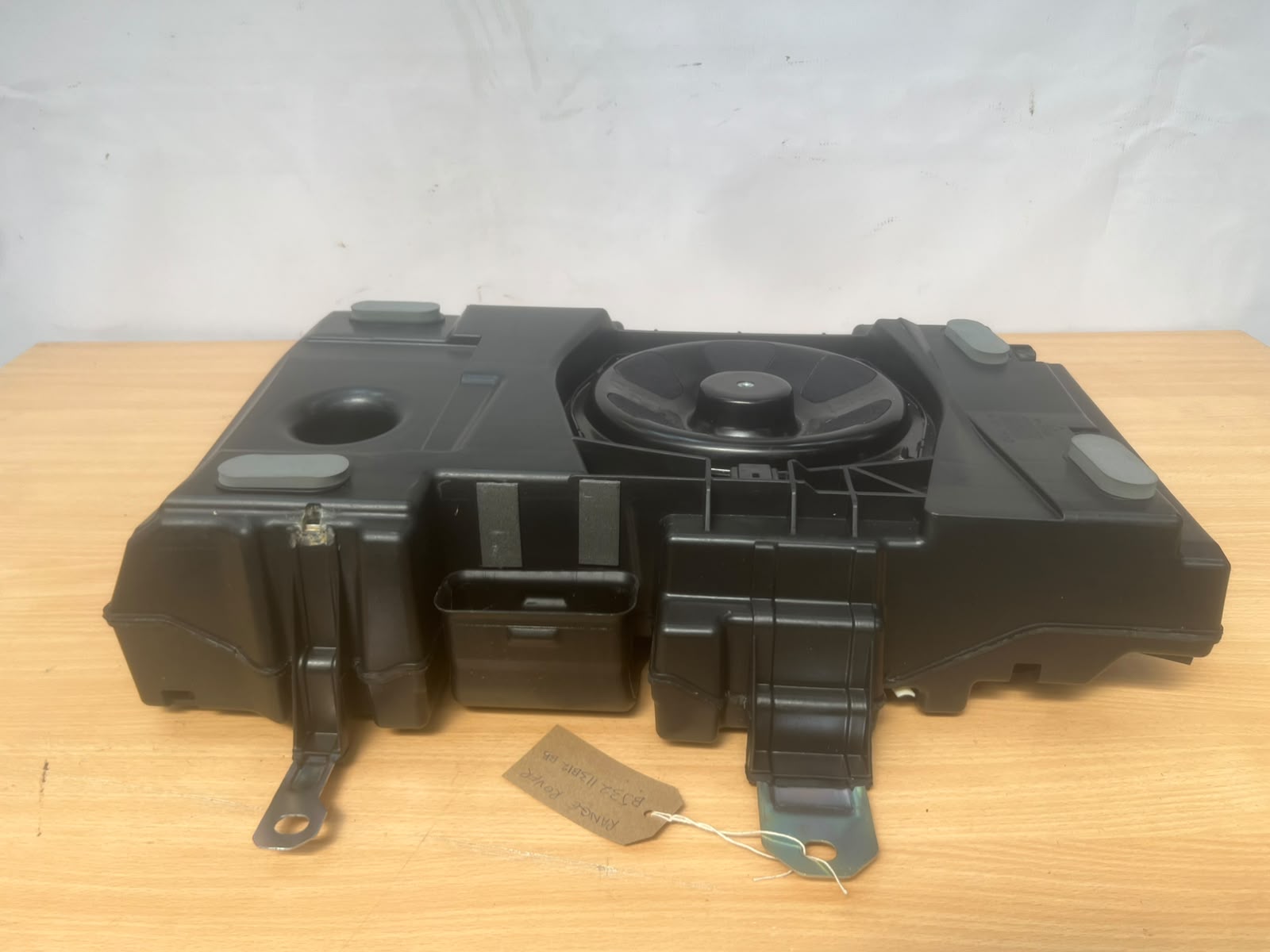 Range Rover Evoque L538 Facelift 2011-19 Subwoofer Bass Speaker BJ32113B12BB