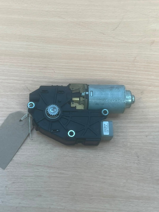 Land Rover Discovery Sport L550 2016-19 Sunroof Motor WR09C01AA