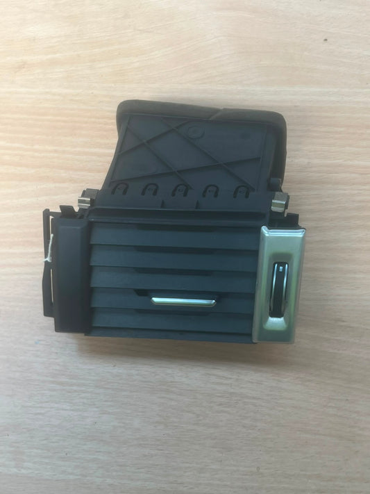Range Rover Evoque L538 2011-2018 Dashboard Air Vent Right Side 08088005