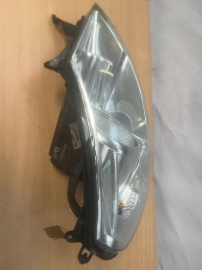 PEUGEOT 208 MK1 2013 PASSENGER SIDE HEADLIGHT LEFT SIDE HEADLIGHT