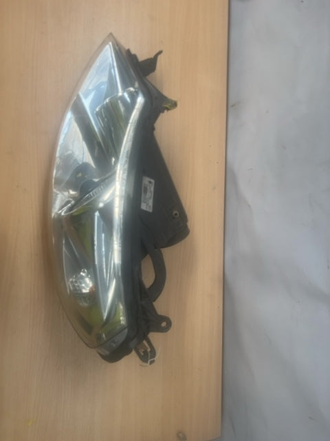 Peugeot Expert MK2 2007-2016 Headlight Passenger Side 89902607
