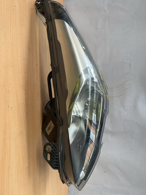 Peugeot 3008 MK1 Facelift 2014-2016 Headlight LH Passenger Side 9805505680