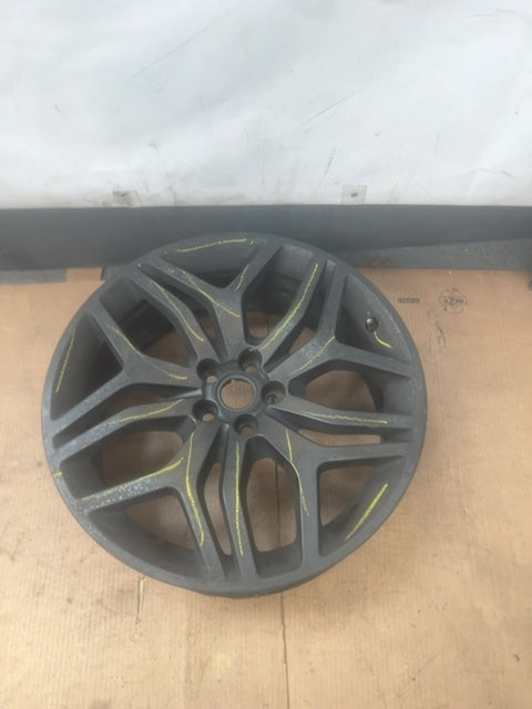 Land Rover Evoque L538 17-19 Alloy Wheel 20 inch surface burns GJ321007DA