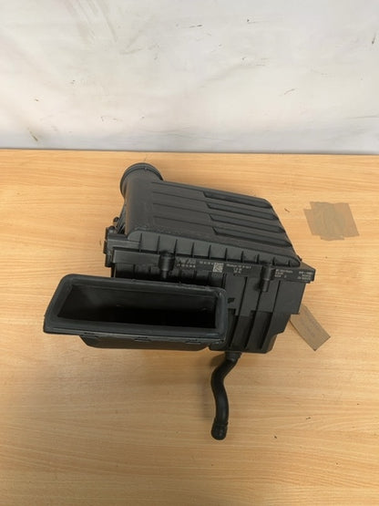 SEAT/CUPRA LEON 5F1 AIR INTAKE BOX 1.6 DIESEL 500 129 618 b 2013