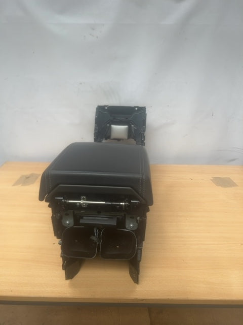 Land Rover Range Rover Evoque L538 Armrest GJ3219E766Ab