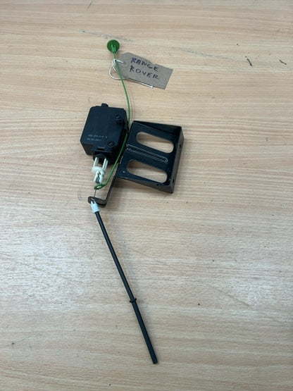 Range Rover Vogue L322 09-12 Fuel Tank Cover Lock Actuator 40620437