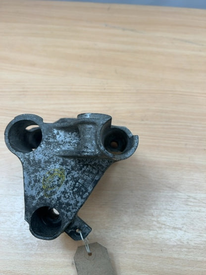 Nissan NV200 M20 2014 Engine Bracket Left Side 038120