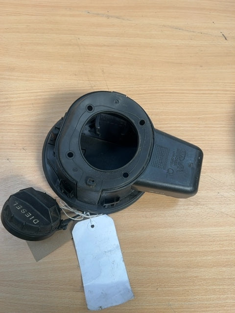 KIA SPORTAGE MK4 2015-2022 Fuel Filler Flap 69513D9000