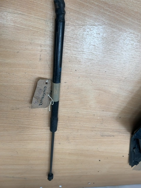 Mercedes-Benz A W176 2013-2015 Right Tailgate Gas Strut Q3a1769800164