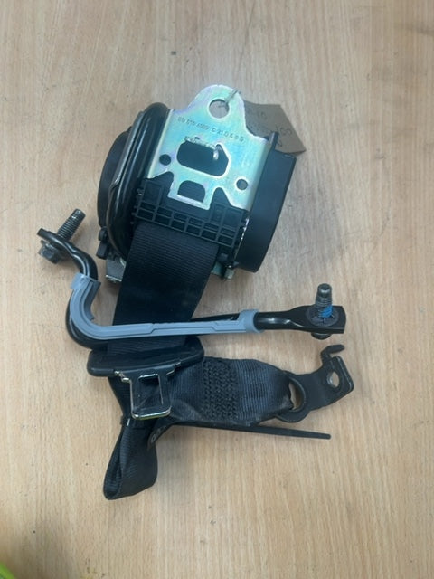Volvo XC90 MK2 2016 Left Boot Seat Belt 630002100