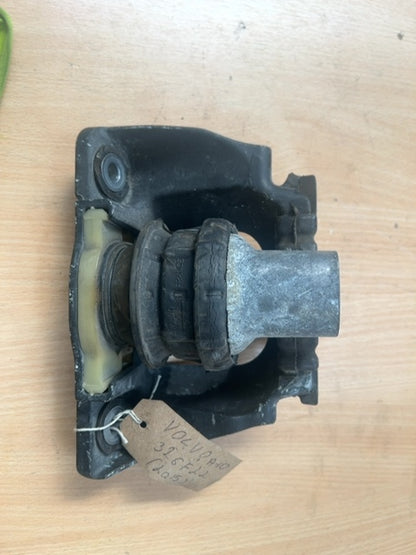 Volvo XC90 MK2 2017-2024 Engine Mount Right Side 326f22