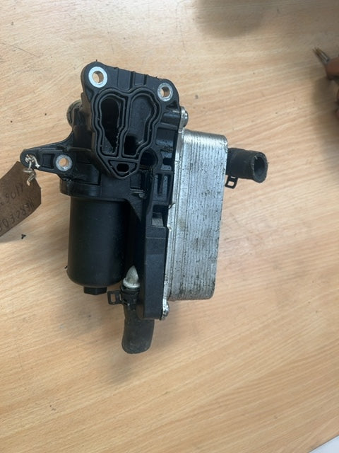 Mercedes-Benz GLA W156 AMG Line 2017 oil filter mounting bracket 11063503
