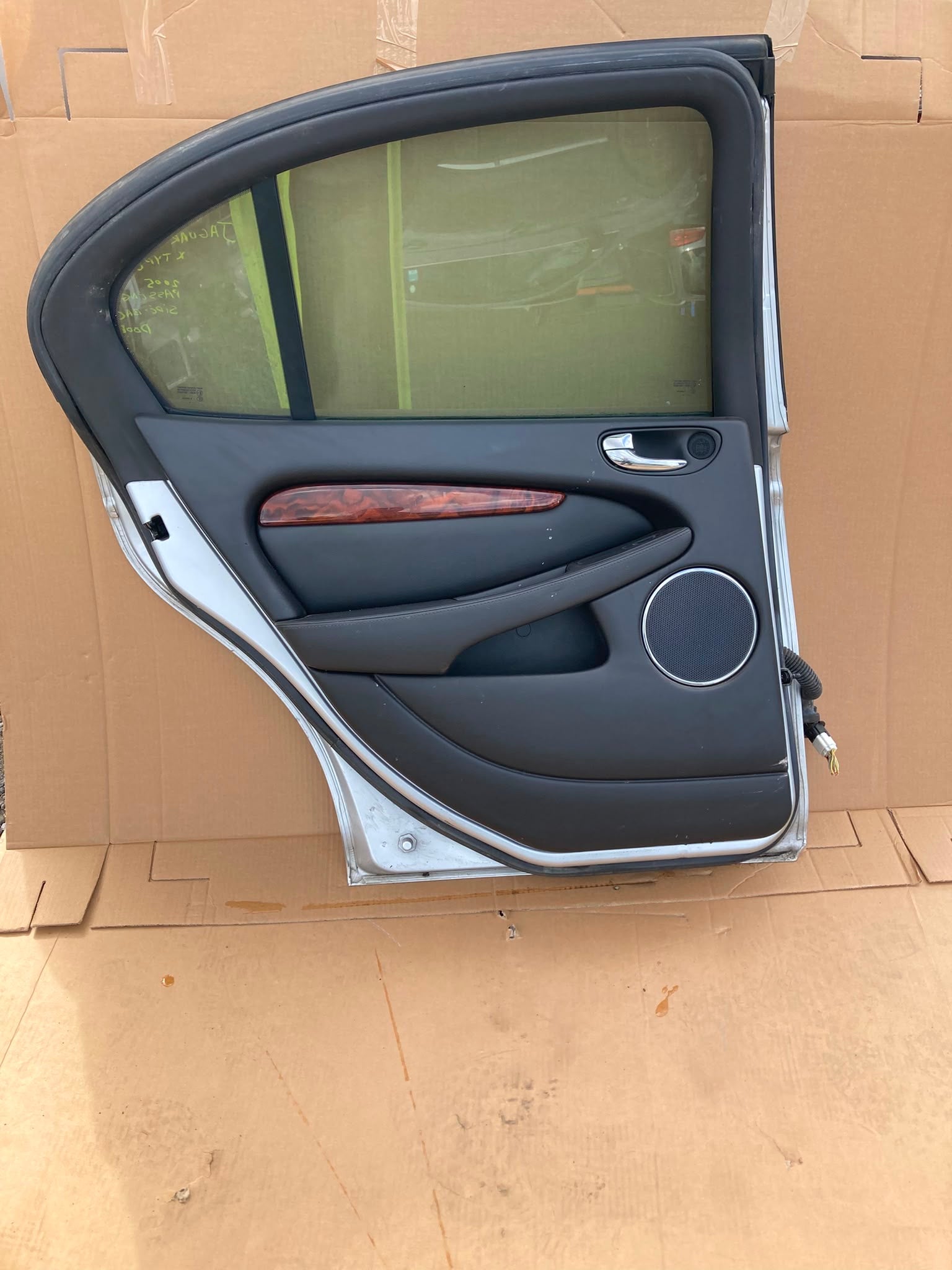 JAGUAR X TYPE 2005 PASSENGER SIDE REAR DOOR SALOON