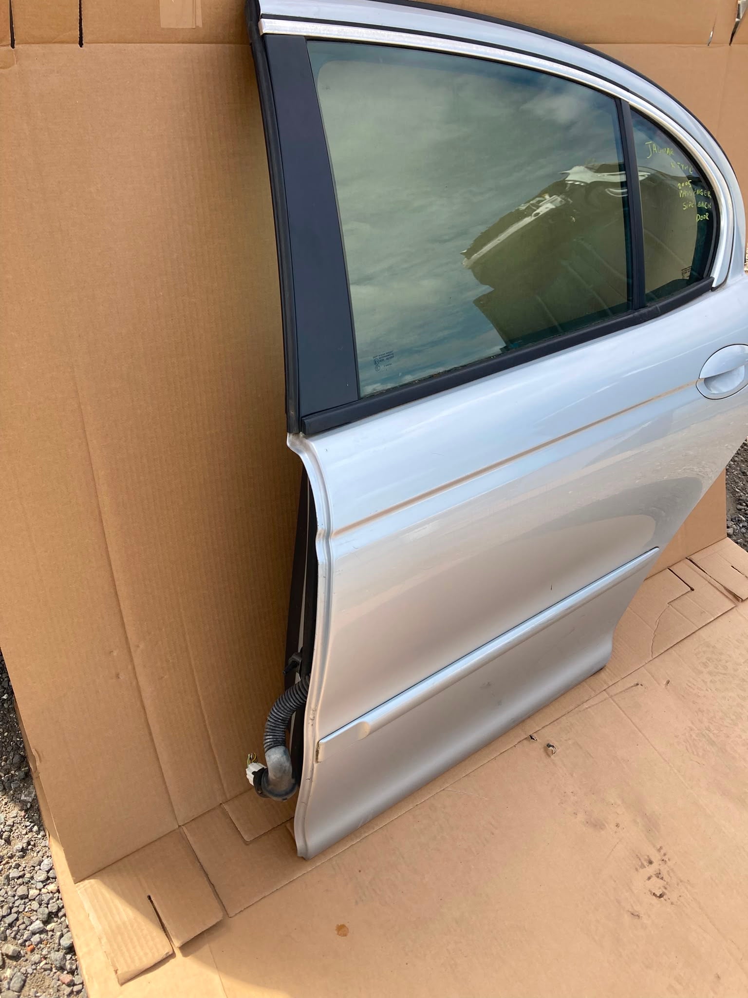 JAGUAR X TYPE 2005 PASSENGER SIDE REAR DOOR SALOON