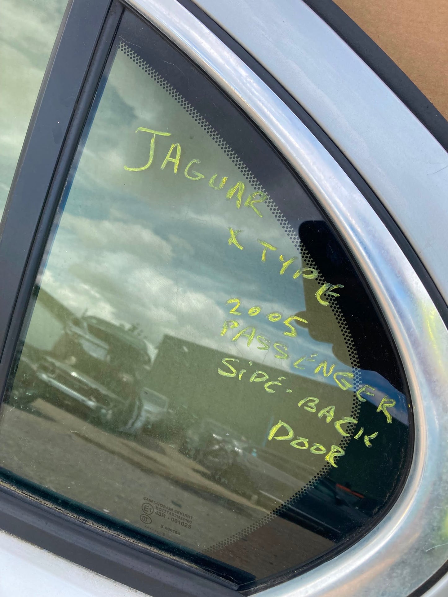 JAGUAR X TYPE 2005 PASSENGER SIDE REAR DOOR SALOON