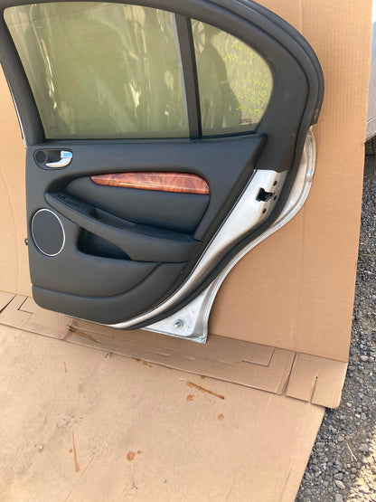 JAGUAR X TYPE 2005 DRIVER SIDE REAR DOOR SALOON