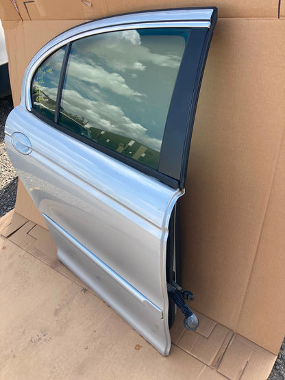 JAGUAR X TYPE 2005 DRIVER SIDE REAR DOOR SALOON