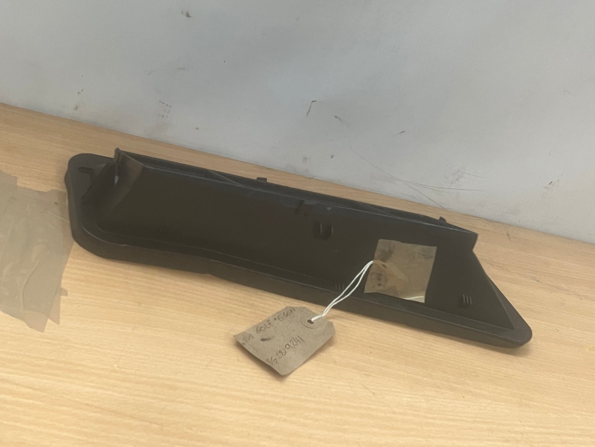 VW GOLF MK7 2012-2020 AIR INTAKE GUIDE 5G2819241