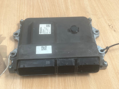 Volvo V60 MK2 2022 Engine Control Unit 31459637