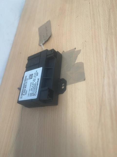 Mercedes C-Class W204 2012 Fuel Pump Control Unit ECU A0009003101
