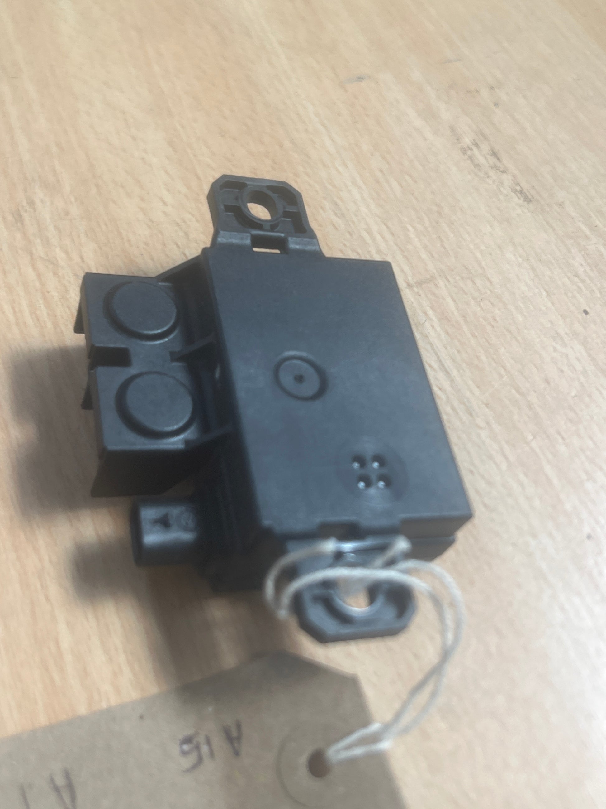 MERCEDES-BENZ C Class W204 Facelift 2011-2014 Relay Module A0009822023